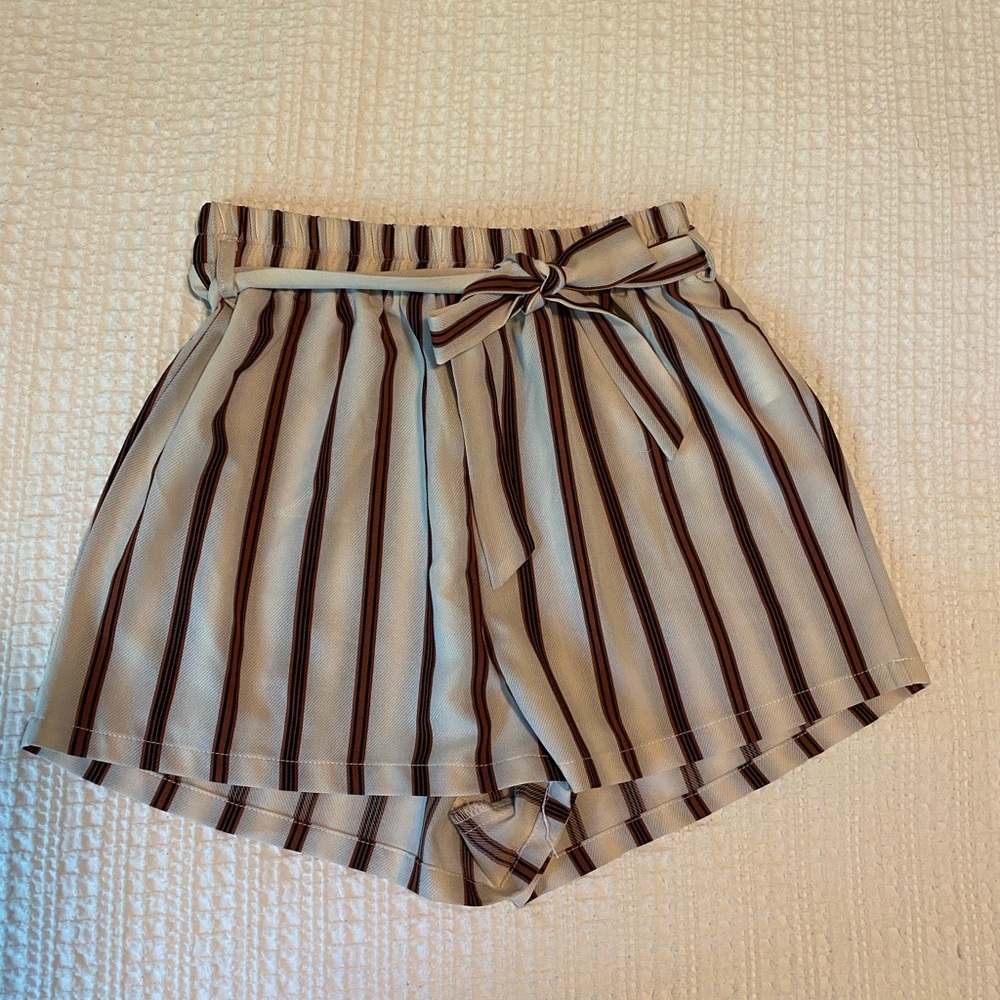 Zaful white and red stripped shorts